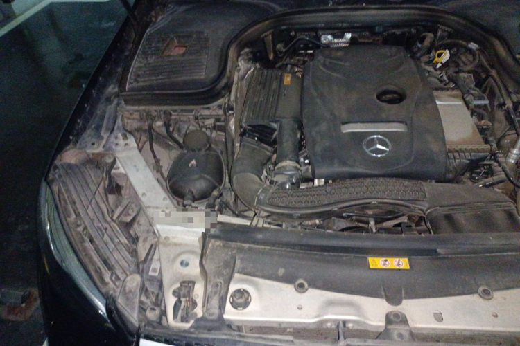 奔驰GLC 2019款 改款 GLC 260 L 4MATIC 豪华型局部细节9006