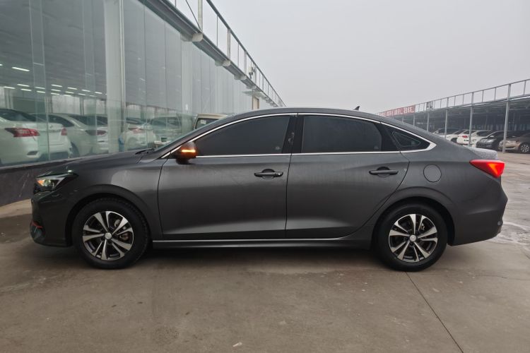 长安 逸动 2022款 PLUS 蓝鲸NE 1.4T GDI DCT尊贵版车身外观4