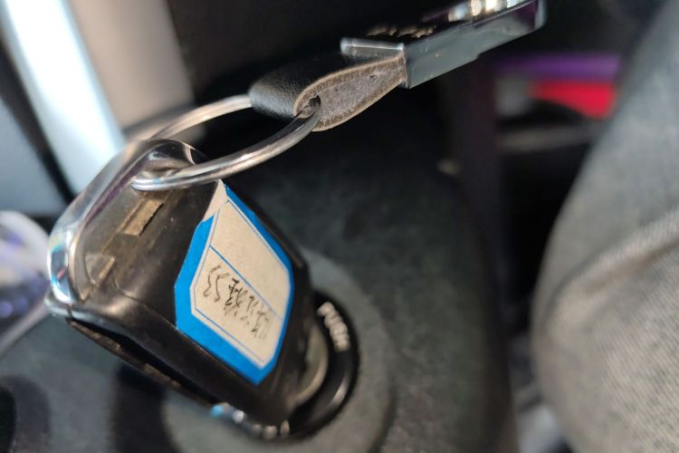 江汽集团 瑞风S3 2016款 1.5L 手动豪华智能型中控内饰11