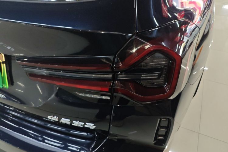 宝马iX3 2022款 改款 领先型车身外观9