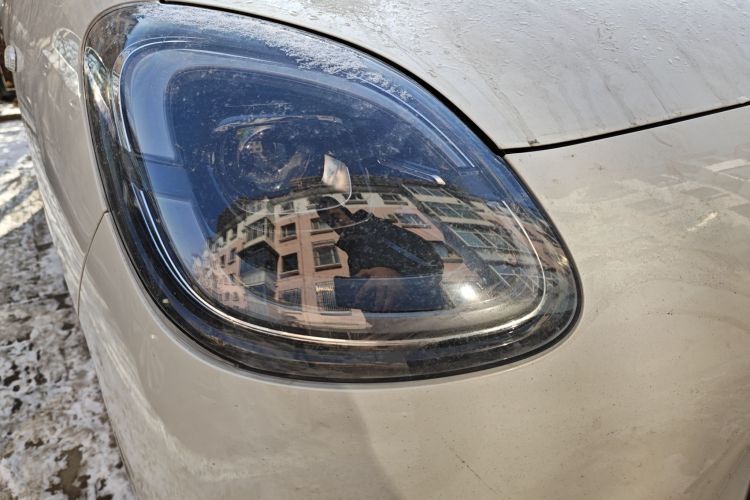 五菱汽车 宏光MINIEV 2025款 四门版 进阶款车身外观8