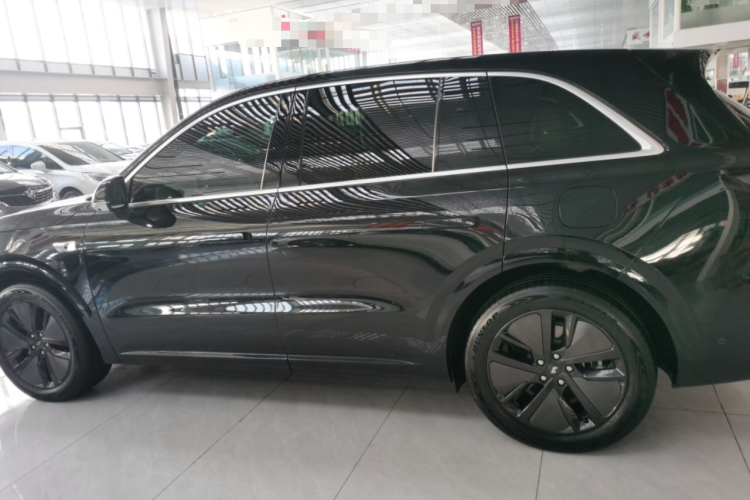 理想汽车 理想L6 2024款 Pro车身外观4