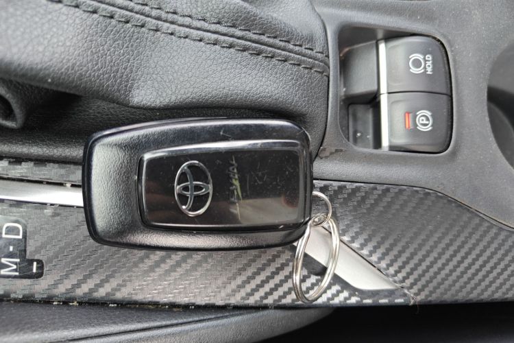 丰田 雷凌 2021款 185T CVT豪华版中控内饰11