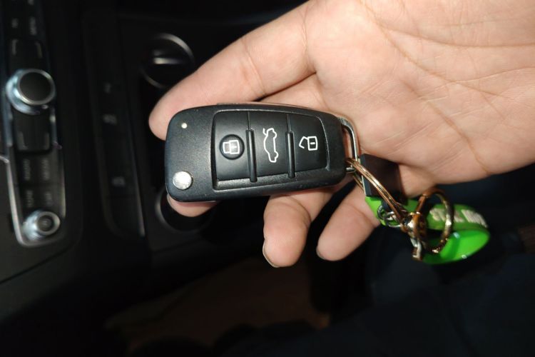 奥迪Q3 2018款 30周年年型 30 TFSI 时尚型中控内饰7001