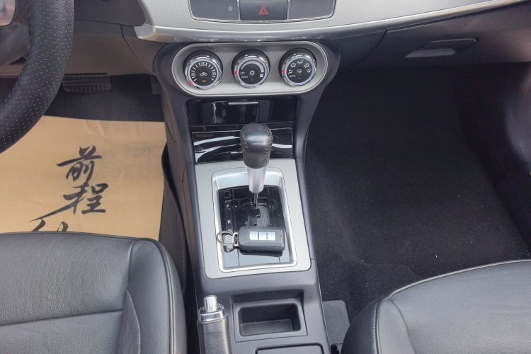 三菱 翼神 2015款 1.8L CVT致尚版 国V局部细节18