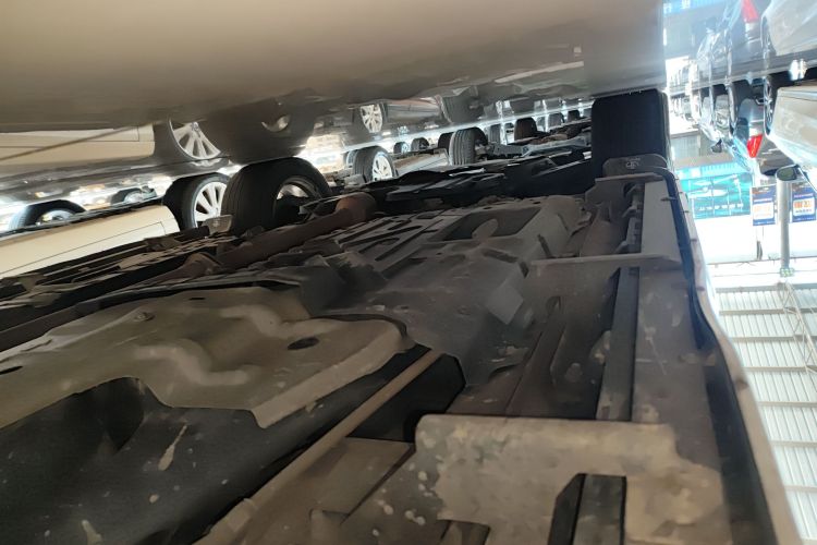 丰田 汉兰达 2018款 2.0T 四驱豪华版 7座 国V局部细节9002