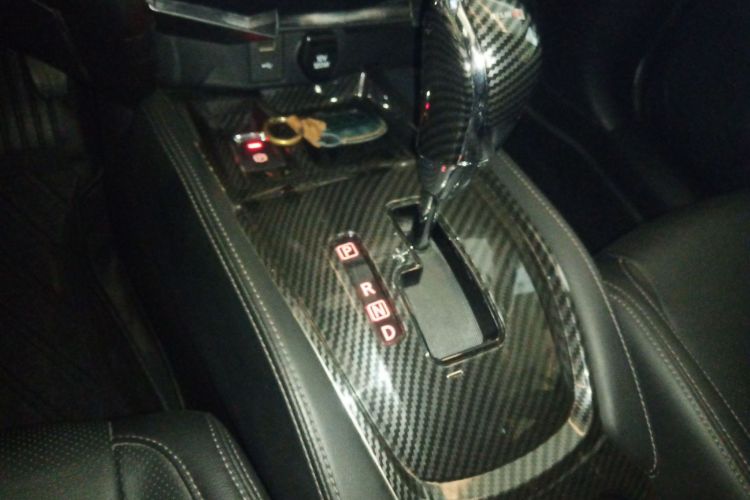 日产 奇骏 2020款 2.0L XL Premium CVT 2WD智联尊享版中控内饰18