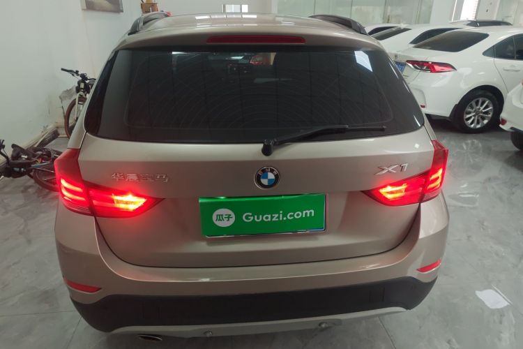 宝马X1 2013款 sDrive18i 时尚型车身外观6