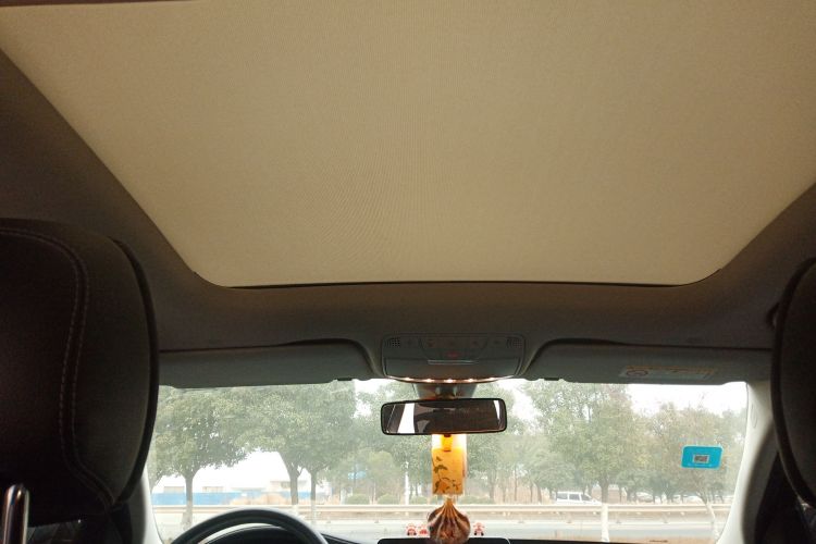 奔驰C级 2021款 C 260 L 运动版中控内饰22