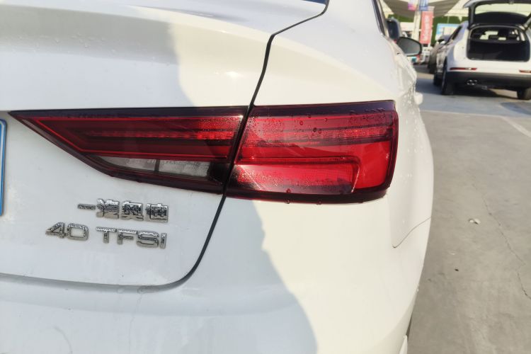 奥迪A3 2017款 Limousine 40 TFSI 运动型车身外观6006