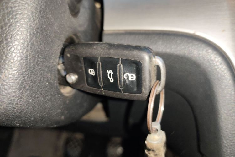 大众 朗逸 2013款 1.6L 手动舒适版中控内饰7001