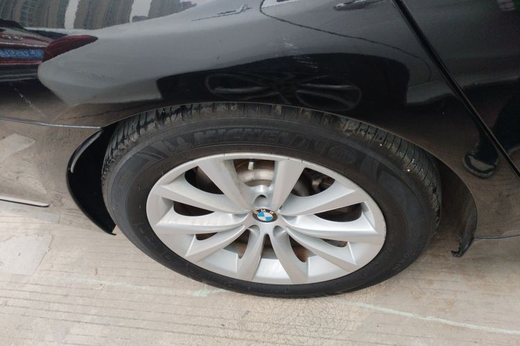 宝马7系 2016款 730Li 领先型车身外观6008