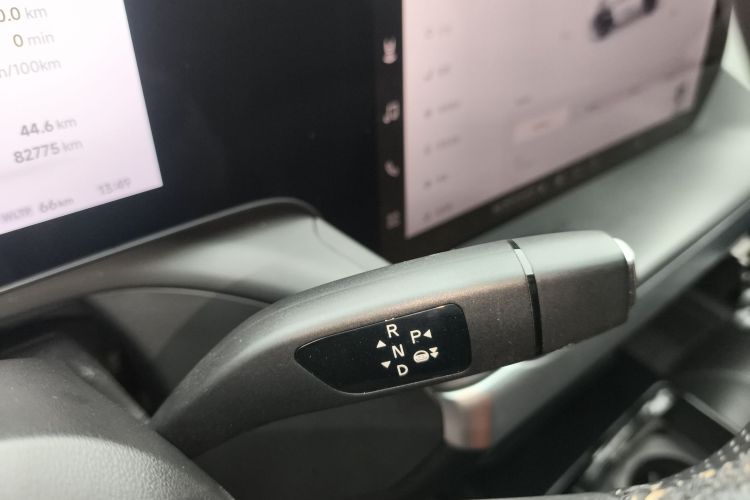 小鹏P7 2022款 586G中控内饰18