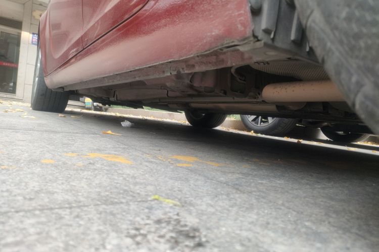 别克 君威 2015款 2.0L 领先时尚型局部细节9003