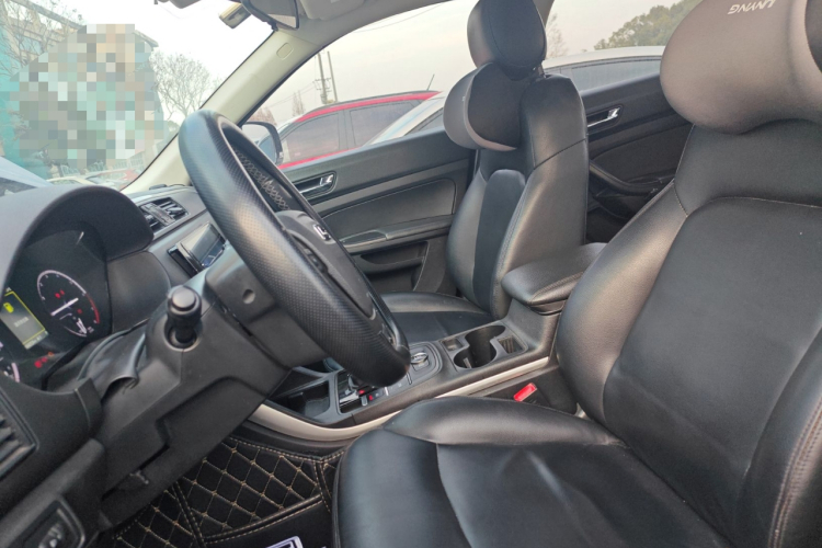 观致5 2018款 改款 1.6T 自动领先型中控内饰19