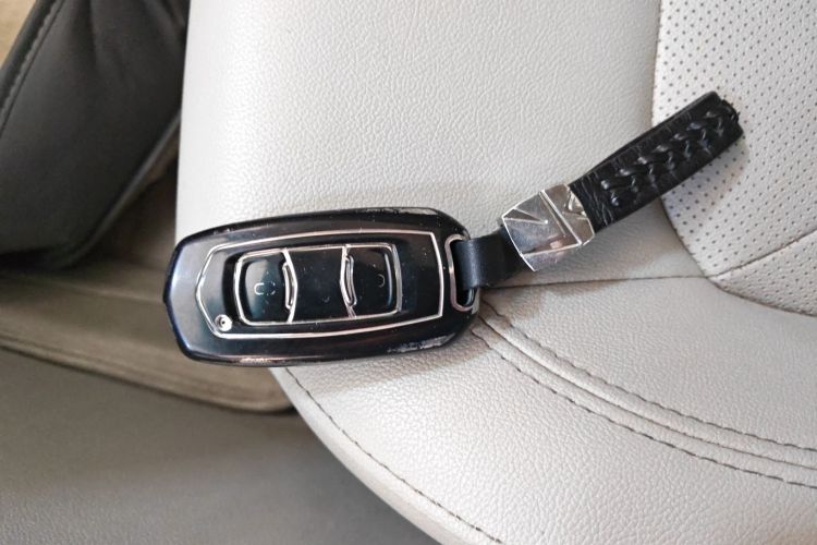 吉利汽车 帝豪 2016款 三厢 1.5L 手动豪华型中控内饰7001