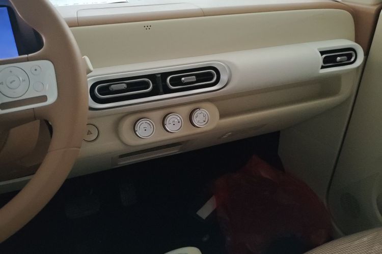 五菱汽车 宏光MINIEV 2024款 第三代 215km 青春版局部细节16