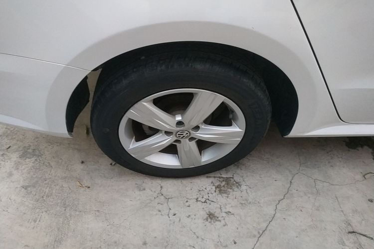 大众 朗逸 2017款 1.6L 自动风尚版车身外观6008