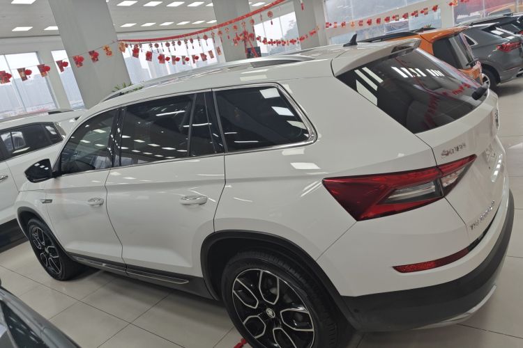 斯柯达 柯迪亚克 2018款 TSI380 7座四驱旗舰版车身外观6003