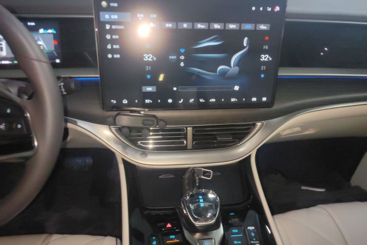 腾势D9 2024款 DM-i 980 四驱旗舰型局部细节16