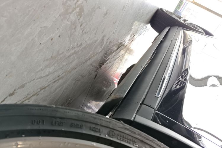 比亚迪 唐新能源 2018款 DM 2.0T 全时四驱智联创领型 5座 国V局部细节9001