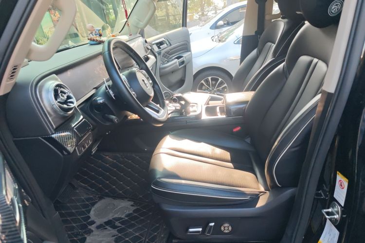 坦克300 2021款 越野版 2.0T 征服者中控内饰19