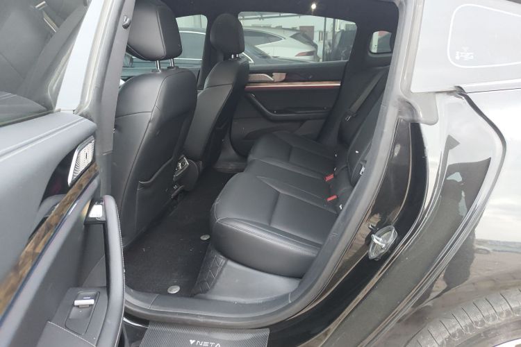 哪吒汽车 哪吒S 2024款 改款 增程 1060 Lite版中控内饰21