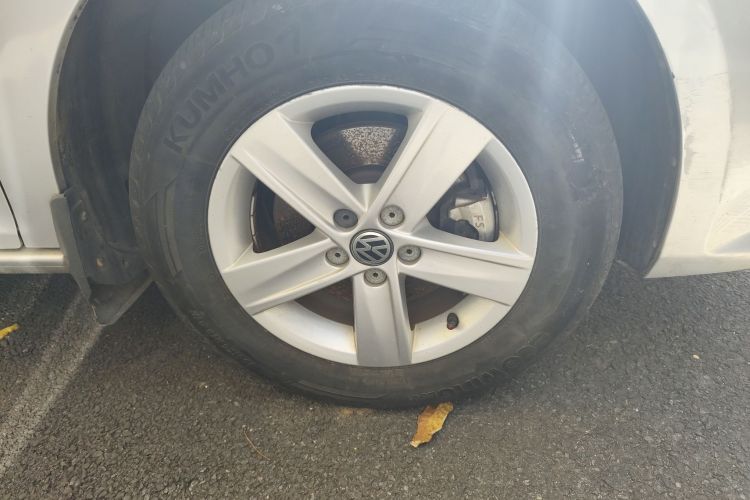 大众 宝来 2014款 1.6L 自动时尚型车身外观10