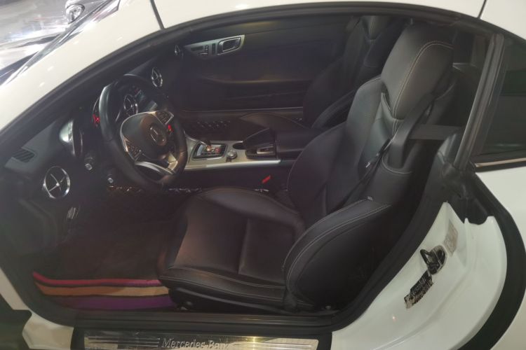 奔驰SLC 2016款 SLC 200 时尚型中控内饰19