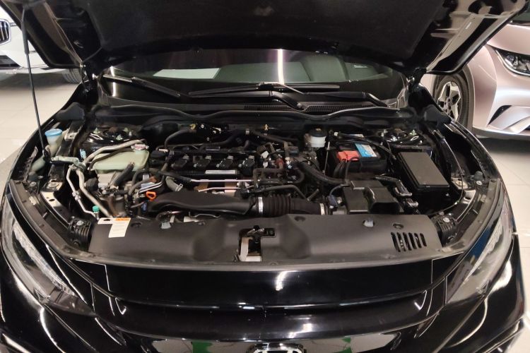 本田 思域 2021款 HATCHBACK 220TURBO CVT潮酷控局部细节24