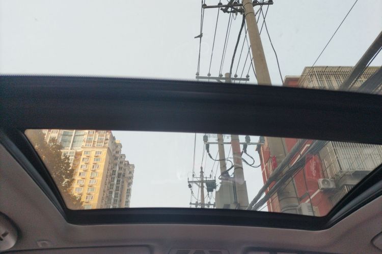 宝马3系GT 2017款 320i 时尚型中控内饰22