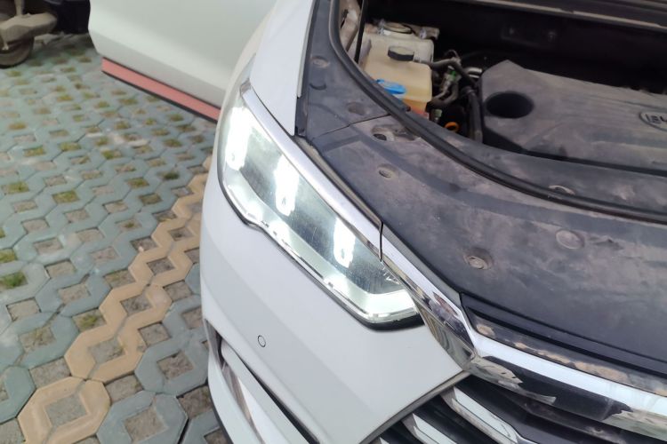 比亚迪 宋Pro 2019款 1.5T 自动豪华型车身外观8