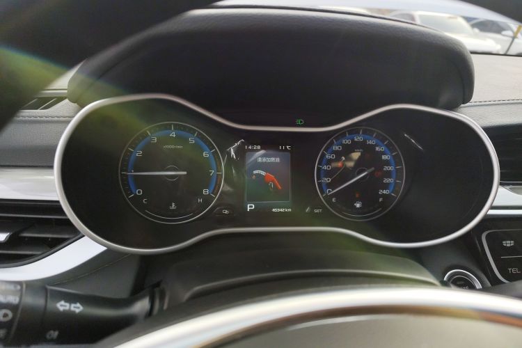 吉利汽车 帝豪 2019款 领军版 1.5L CVT豪华型 国VI中控内饰14