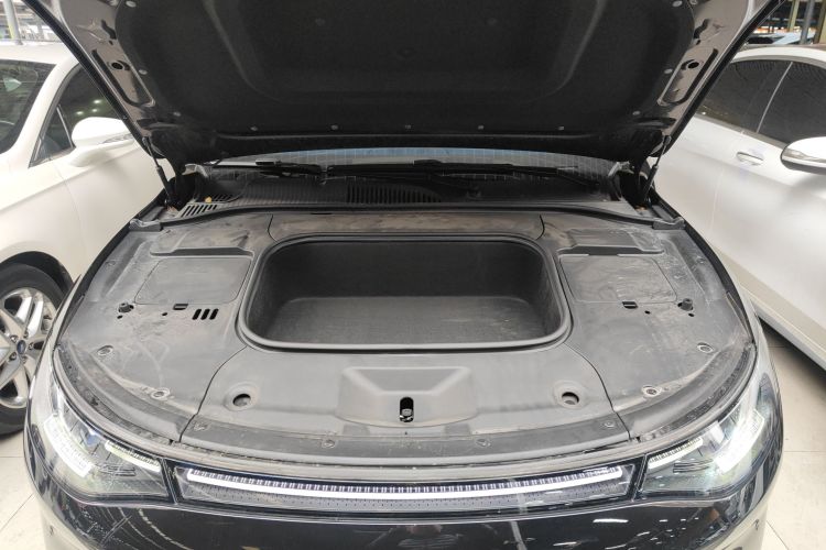 零跑汽车 零跑C01 2023款 630四驱性能版机舱底盘24