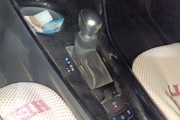 丰田 奕泽IZOA 2018款 2.0L 奕驰版 国VI中控内饰18