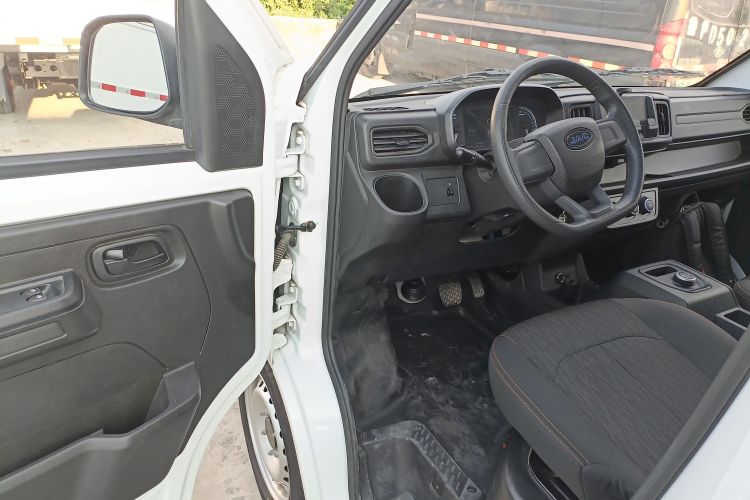 江汽集团 蓝猫 2023款 M1 中创新航 38.64kWh 精英版中控内饰7003