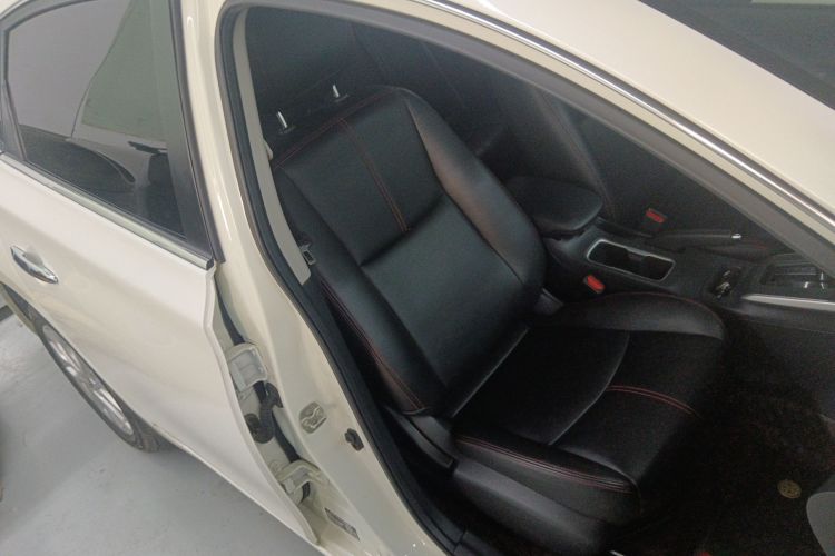 日产 轩逸 2022款 经典 1.6XE CVT舒适版局部细节41