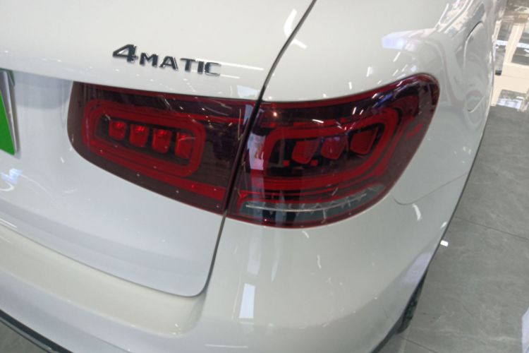 奔驰GLC 2022款 改款 GLC 300 L 4MATIC 动感型臻藏版车身外观9