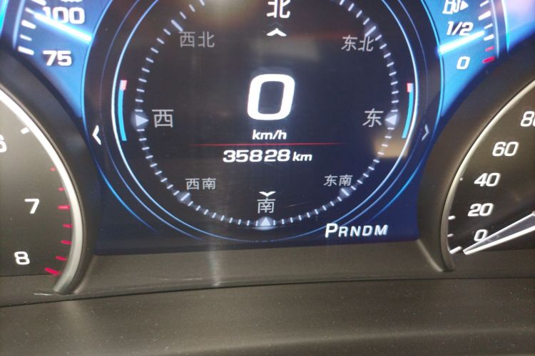 凯迪拉克CT6 2016款 28T 时尚型中控内饰15