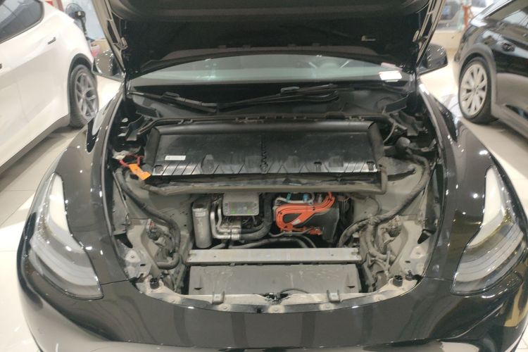 特斯拉 Model Y 2022款 改款 后轮驱动版机舱底盘24