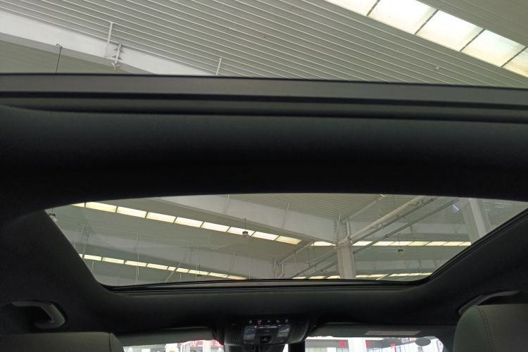 奔驰GLA 2023款 GLA 200中控内饰22