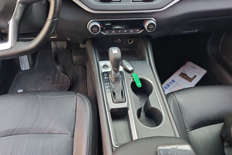 日产 天籁 2019款 2.0L XL 舒适版中控内饰18