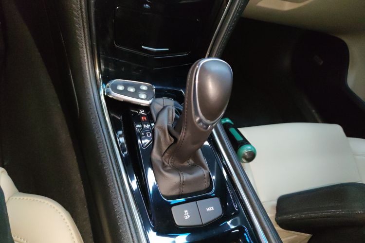 凯迪拉克ATS-L 2016款 25T 舒适型中控内饰18