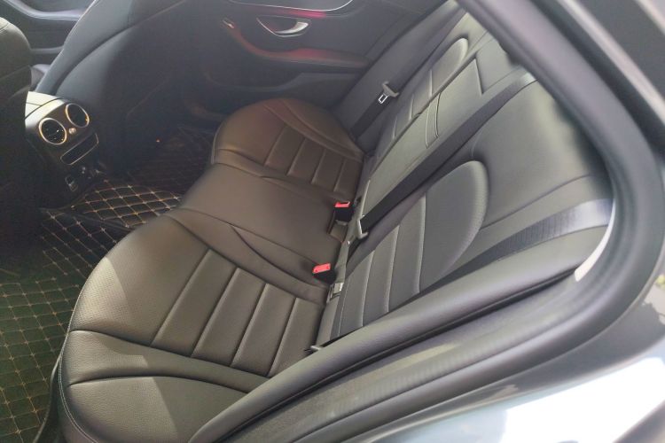 奔驰C级 2020款 C 260 L 运动版中控内饰7004