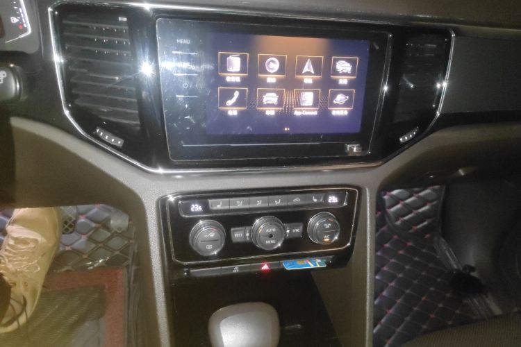 大众 途昂 2020款 330TSI 两驱豪华版 国VI中控内饰16