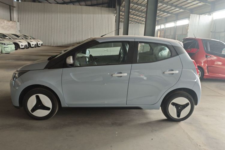 江铃集团新能源 易至EV2 2026款 PLUS+ 舒适型车身外观4