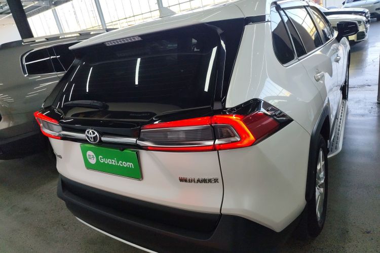 丰田 威兰达 2022款 2.0L CVT两驱都市版车身外观6