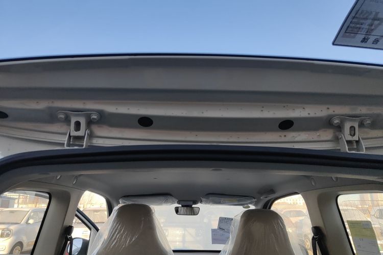 五菱汽车 宏光MINIEV 2024款 第三代 215km 青春版中控内饰22