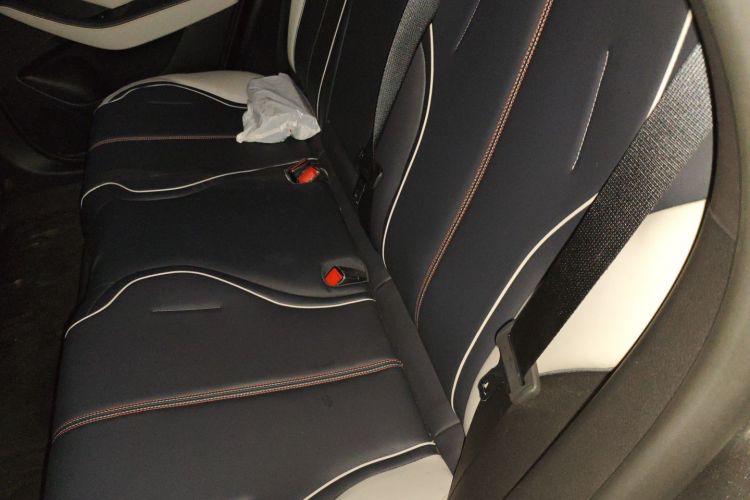 比亚迪 秦PLUS 2021款 EV 500KM 尊贵型中控内饰21