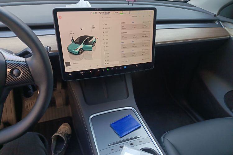 特斯拉 Model Y 2022款 改款 后轮驱动版中控内饰16